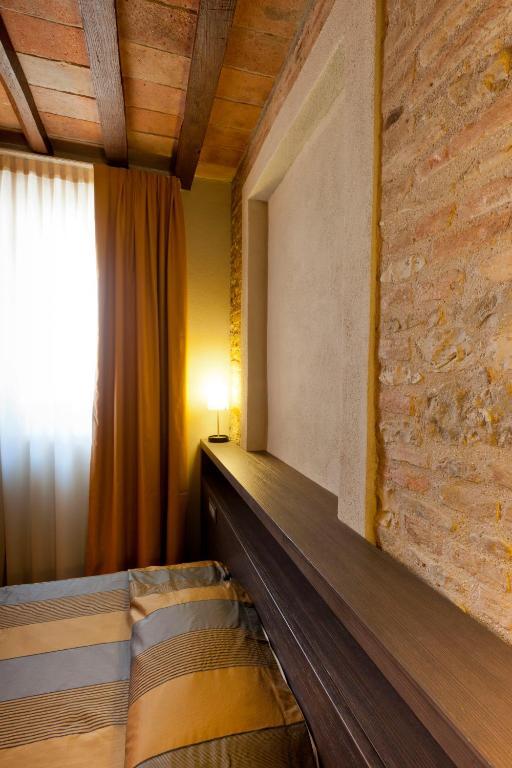 Locanda Sant'Ambrogio Rivalta  Δωμάτιο φωτογραφία